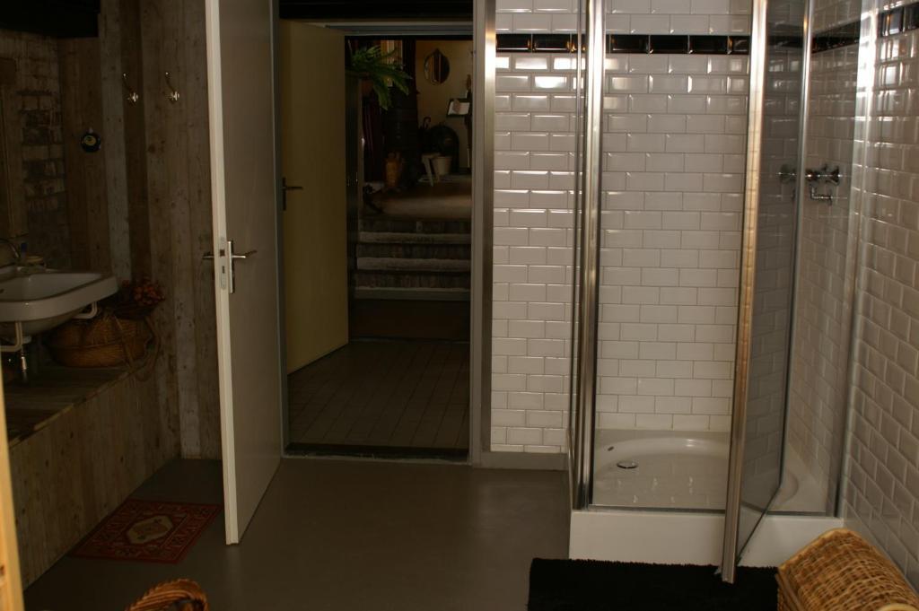 B&B De Turffabriek Griendtsveen Ruang foto